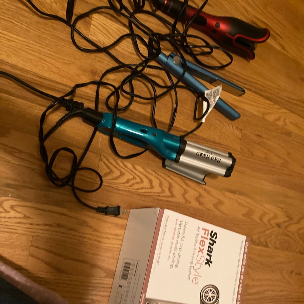 Shark flex style with chi spin, bed head artist,and babyliss hair straightener